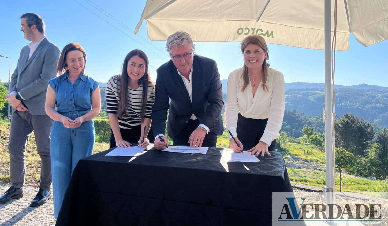 Município do Marco assina auto de consignação para a construção de mais 61 habitações acessíveis