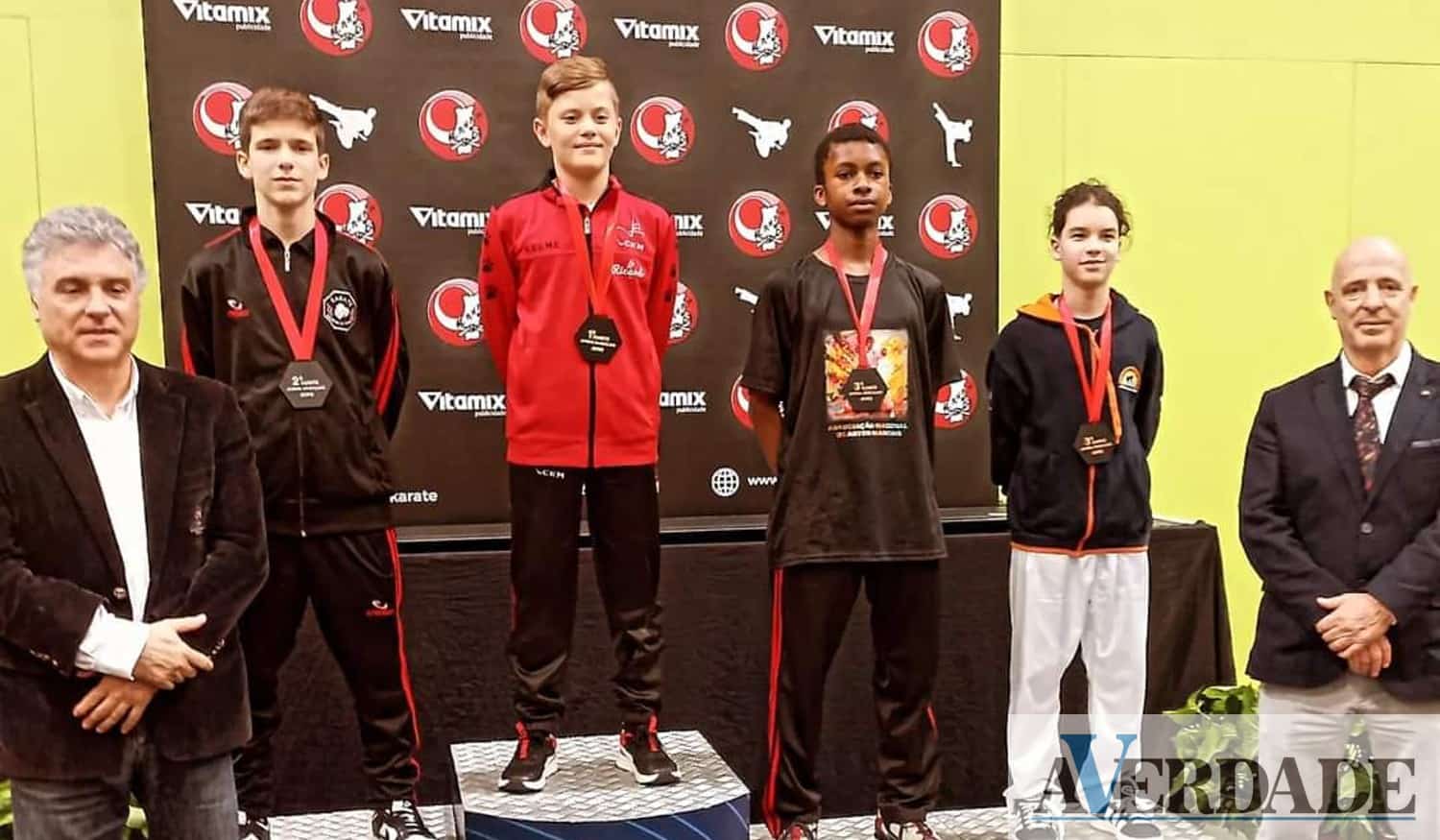 Penafidelenses em destaque no segundo open de karate de Odivelas