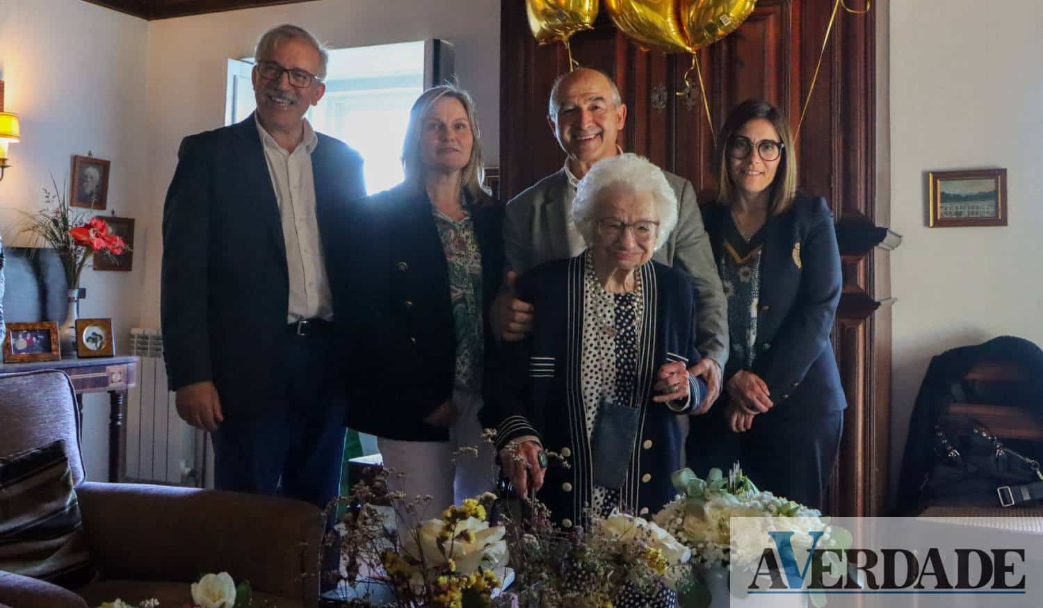 D. Maria do Céu entrou nos 100 anos com casa cheia: "a nossa tia é uma mulher de personalidade forte"