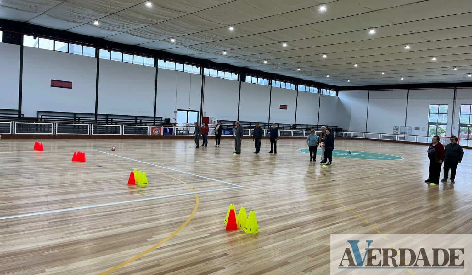 Marco: Casa do Povo de Vila Boa do Bispo acolheu 20 atletas do projeto Walking Football