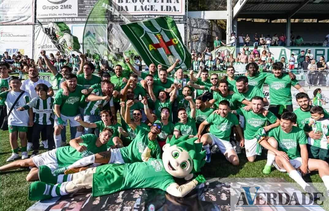 Aparecida FC opera reviravolta e sagra-se campeão da Divisão de Honra AF Porto