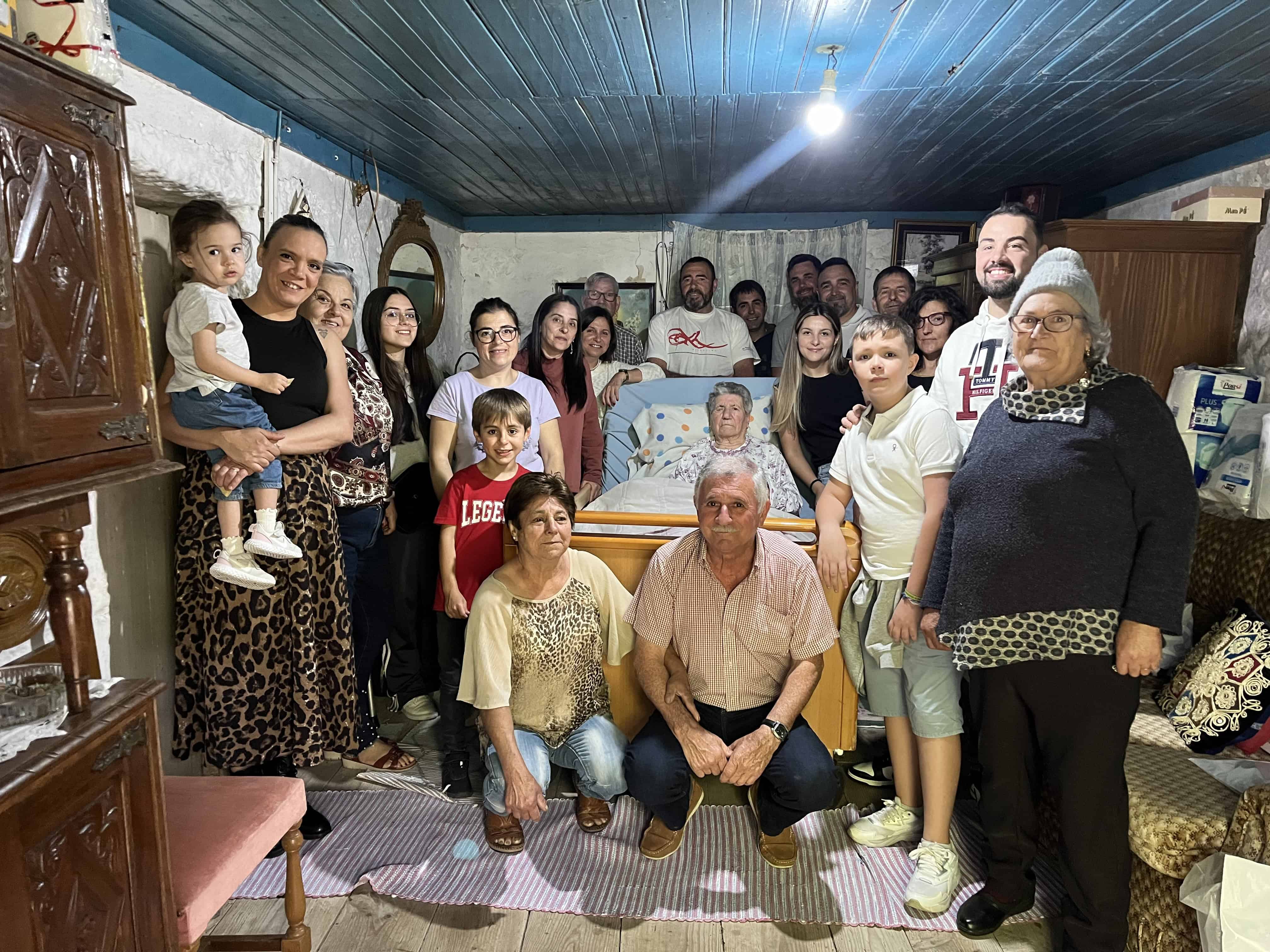 Joaquina Vieira celebra 100 anos junto da família: "Ela sempre disse que chegava a esta idade"
