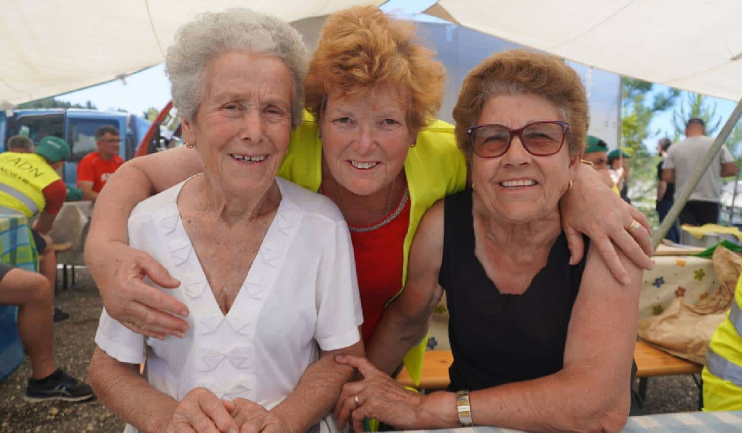 As promessas unem três irmãs que caminham "sempre" juntas até ao Santuário de Fátima