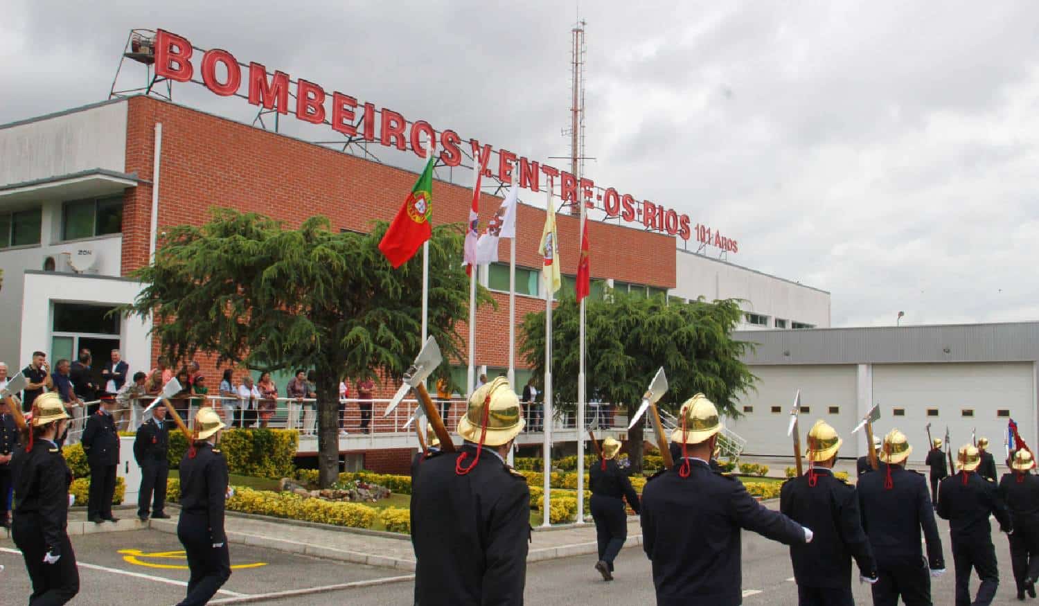 Bombeiros de Entre-os-Rios comemoraram 101 anos de atividade
