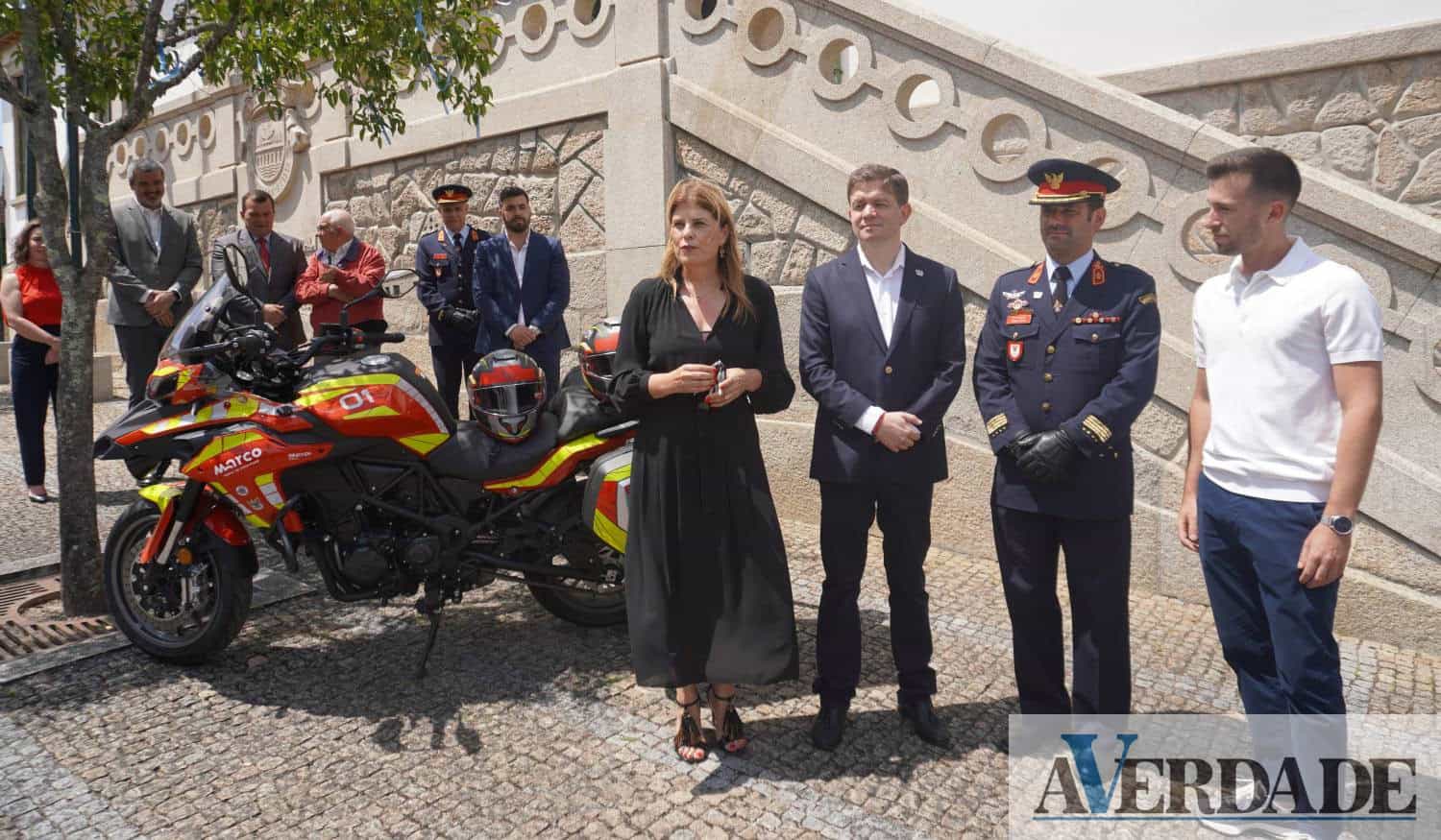 Marco de Canaveses: Dia Municipal do Bombeiro celebrado com entrega de mota de emergência