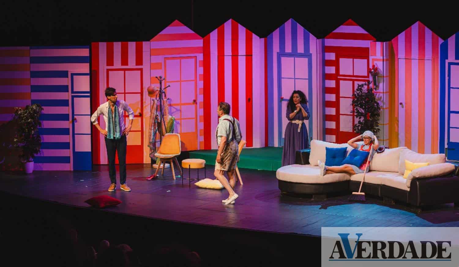 "O Amante do meu marido" em estreia no Teatro Sá da Bandeira