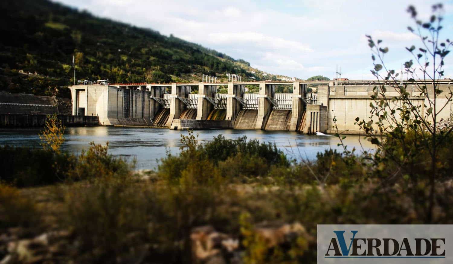 Cinfães: Trabalhos na estrada da Barragem do Carrapatelo causam constrangimentos no trânsito 