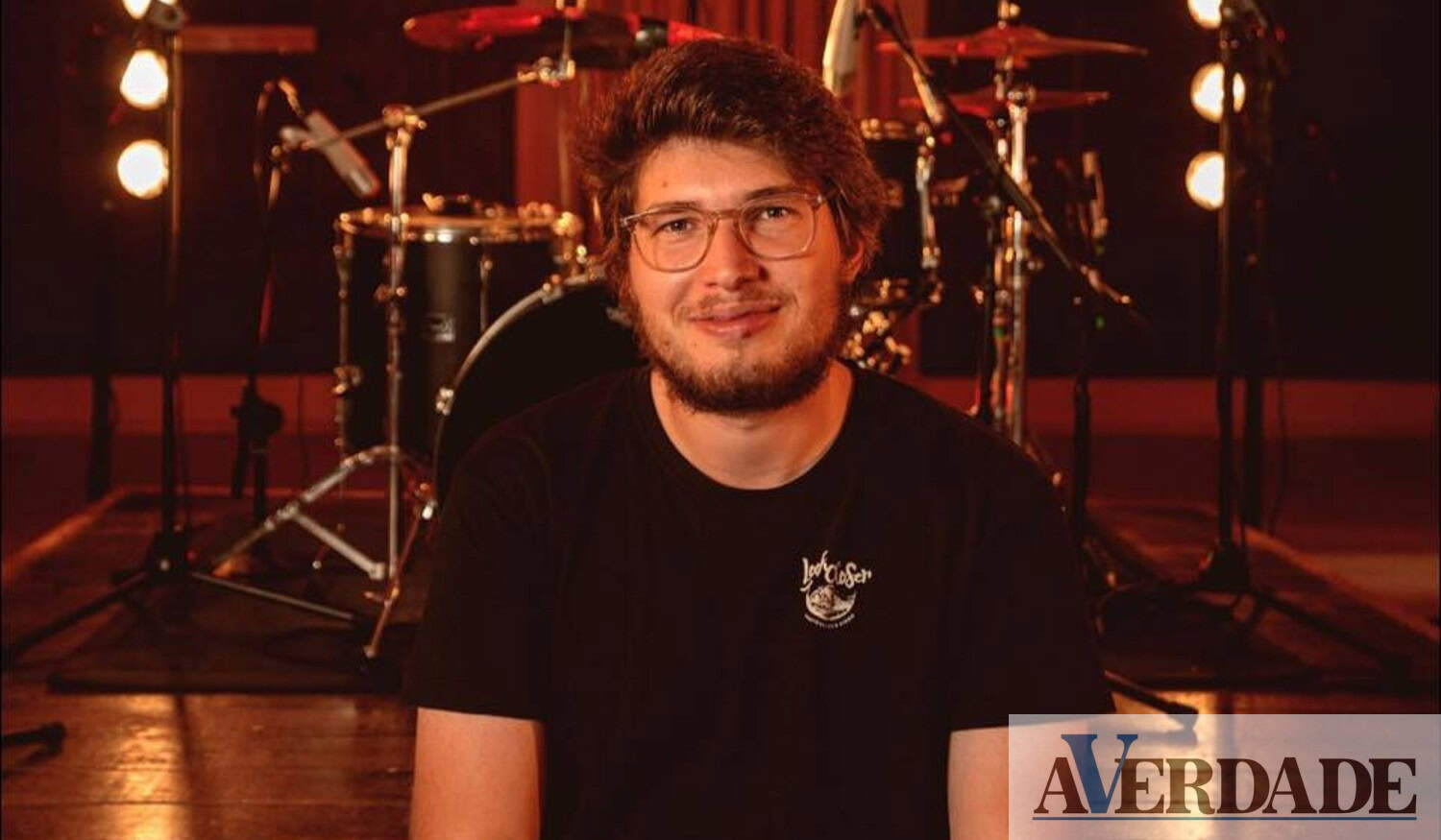 Nelson é guitarrista em AGUAPURGA: "é fixe termos sala cheia, mas precisamos de fazer pelo prazer pessoal"
