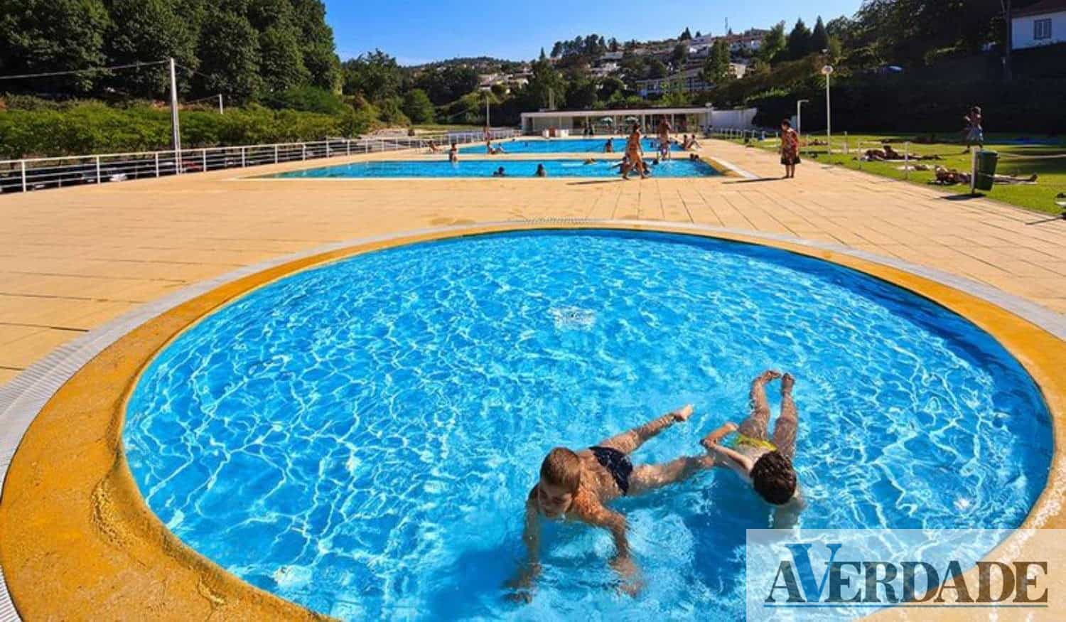 Piscina municipal de Amarante reabre ao público este sábado
