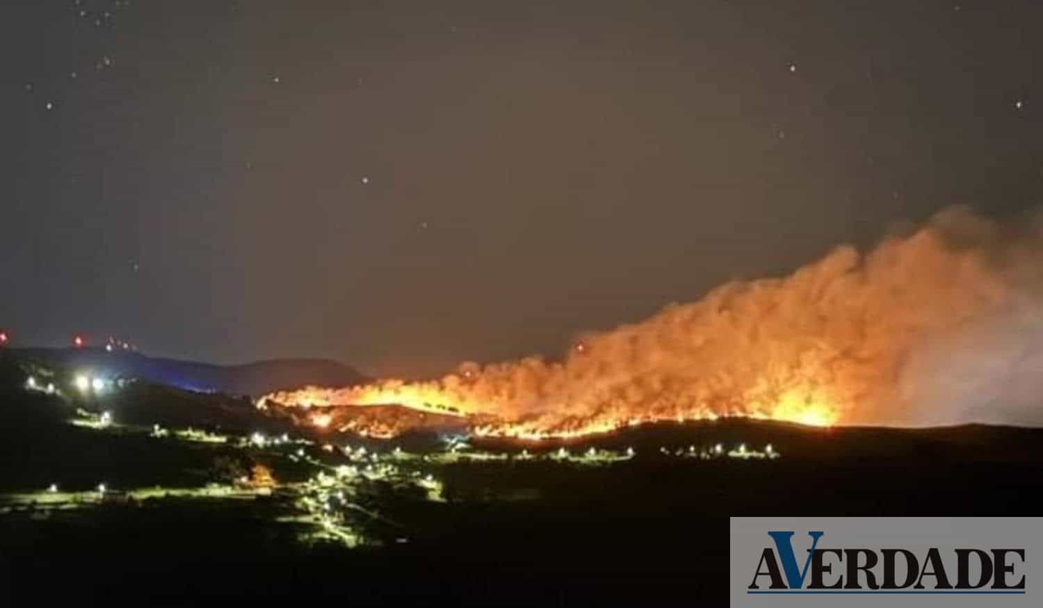 52 bombeiros combateram mais um incêndio em Baião