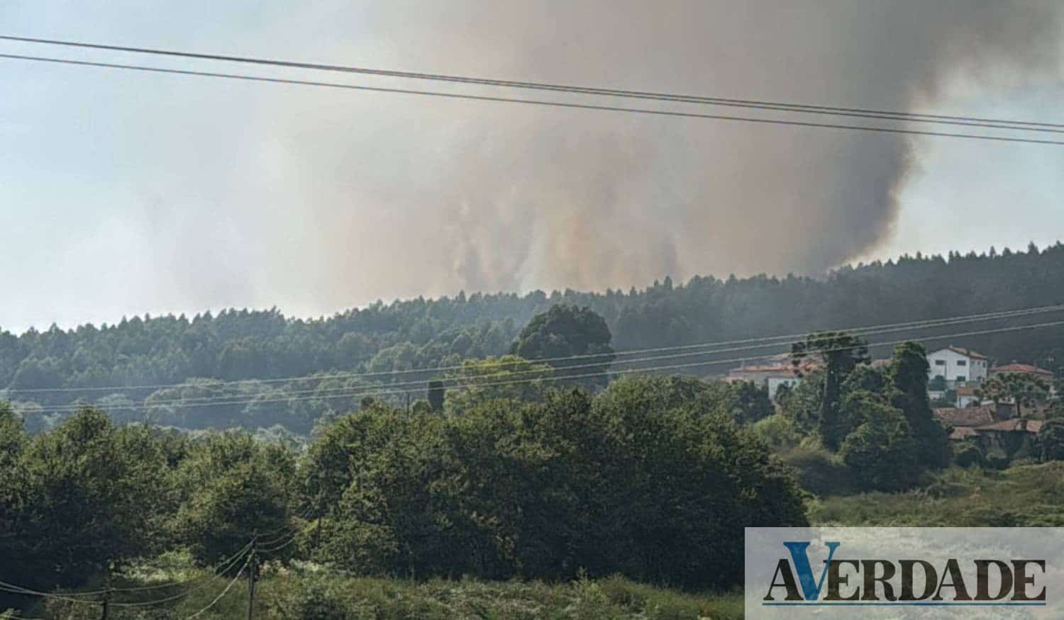 Incêndio em Penafiel mobilizou 150 operacionais e 55 viaturas dos bombeiros