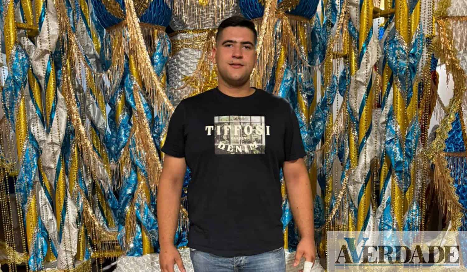 Diogo já se sente aparecidense e há três anos que carrega o andor da Senhora Aparecida
