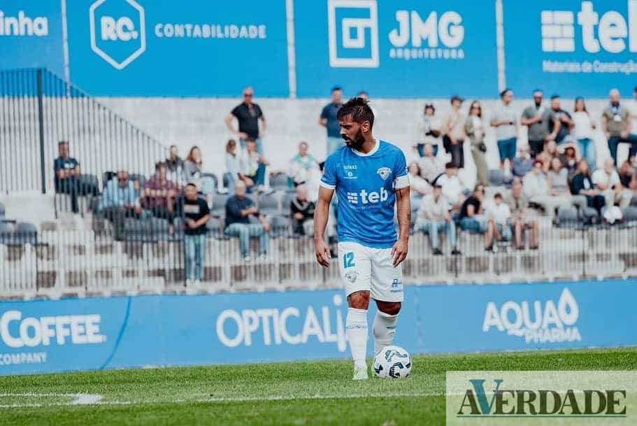 André Soares "tira coelho da cartola" e dá triunfo ao União SC Paredes no dérbi com Rebordosa AC