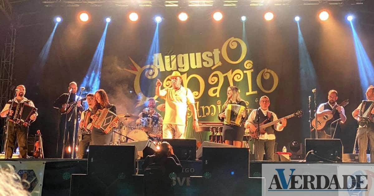 Augusto Canário e Amigos na celebração do Dia do Agricultor e da Agricultura em Cinfães