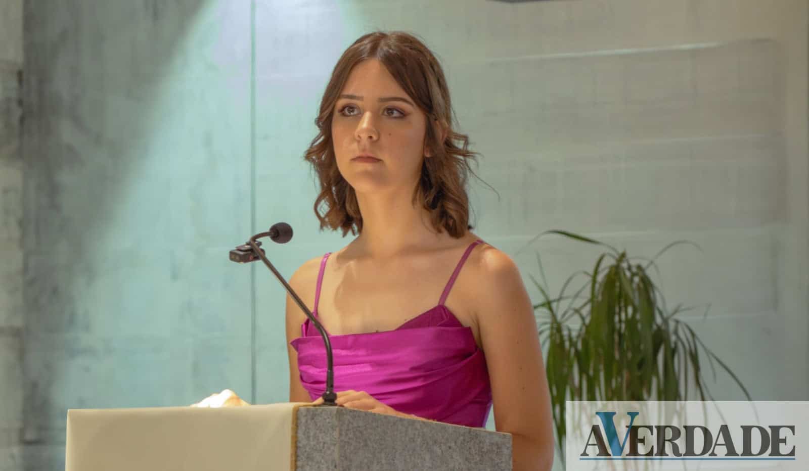 Ana Beatriz Xavier terminou secundário com média de 20 valores: "Consigo ter tempo para tudo"