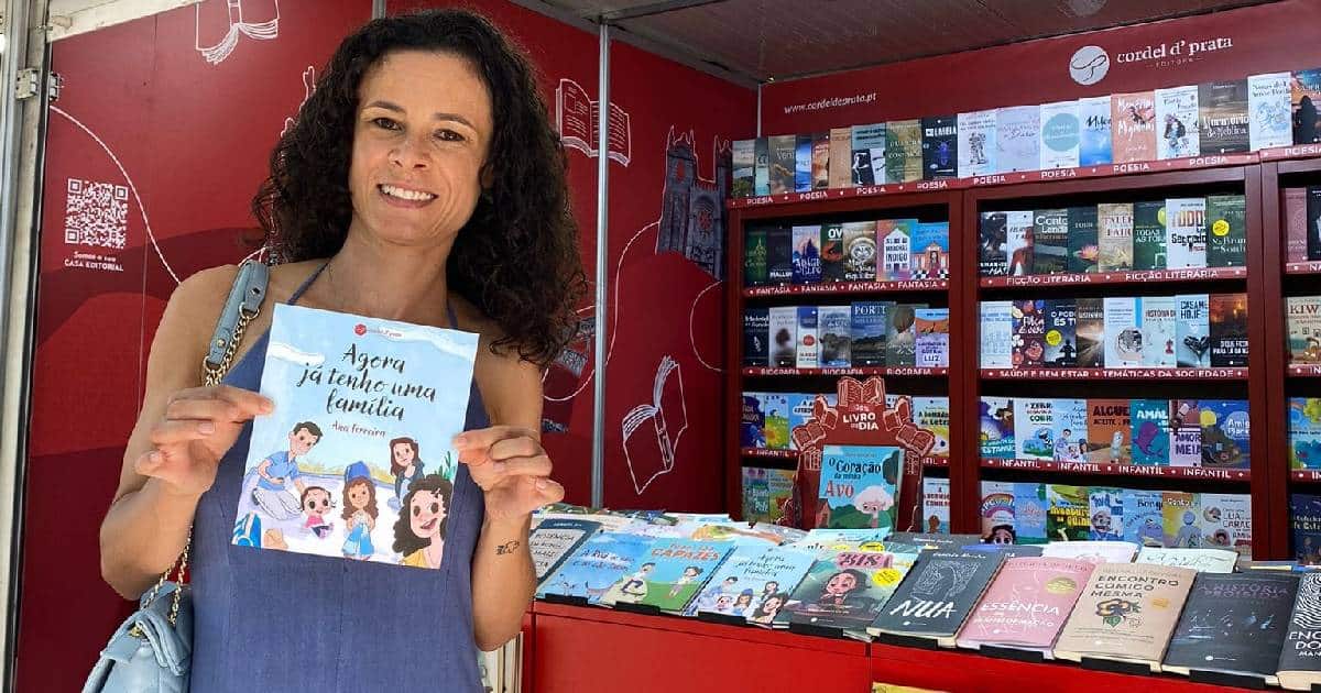 Escritora Ana Ferreira apresenta livro 'Agora já tenho uma família' em Penafiel