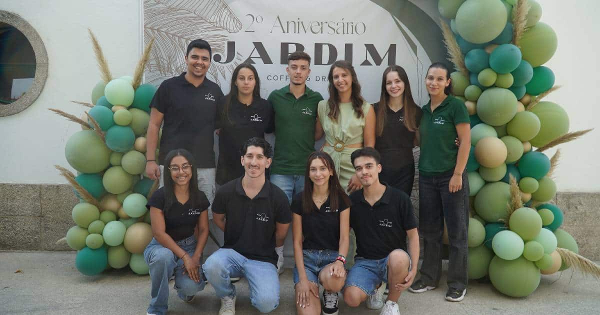 Jardim Coffee&amp;Drinks abriu há dois anos e gerência garante que a essência são os "clientes e o staff"