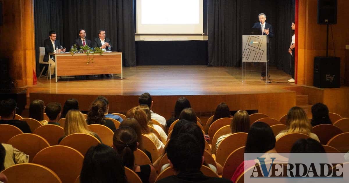 Médicos Internos da ULSTS promovem mostra de especialidades na Casa da Cultura de Paredes