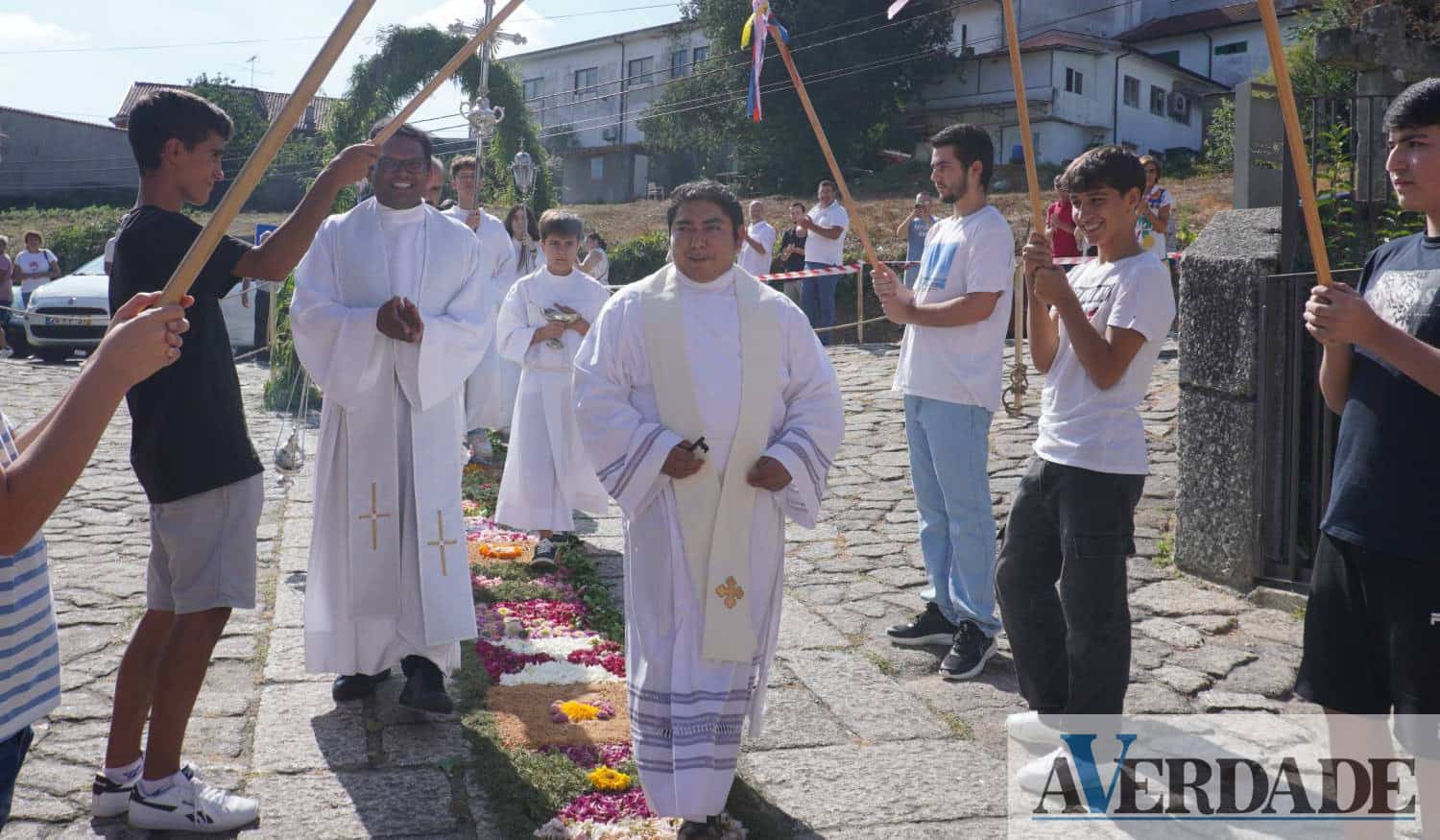 Marco: Freguesia de Tabuado recebeu o "novo líder espiritual" padre Adrián de "braços abertos"
