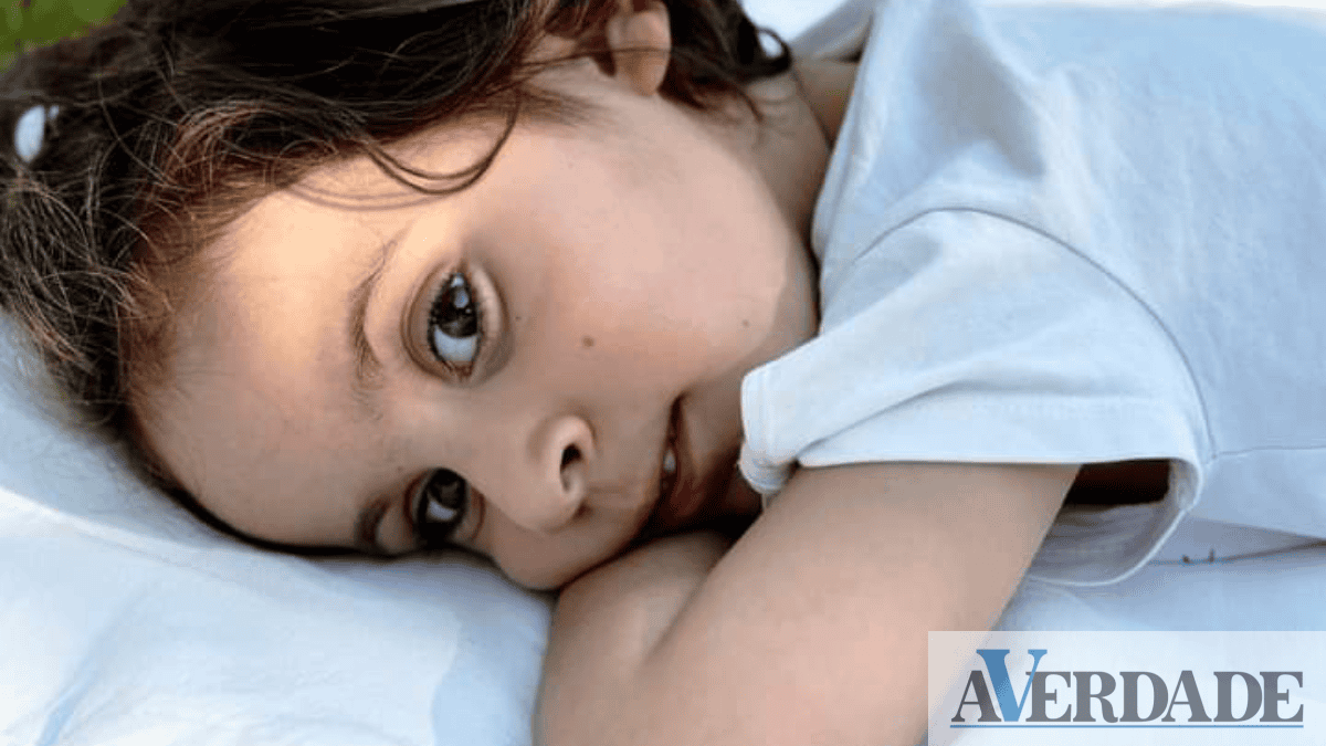 Ariana foi diagnosticada com doença rara da qual só existem 72 casos no mundo