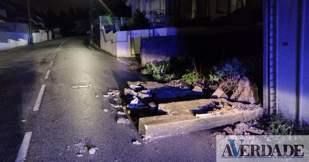 Ciclone Kirk provocou quedas de árvores e muros  e falhas de energia elétrica em Paços de Ferreira