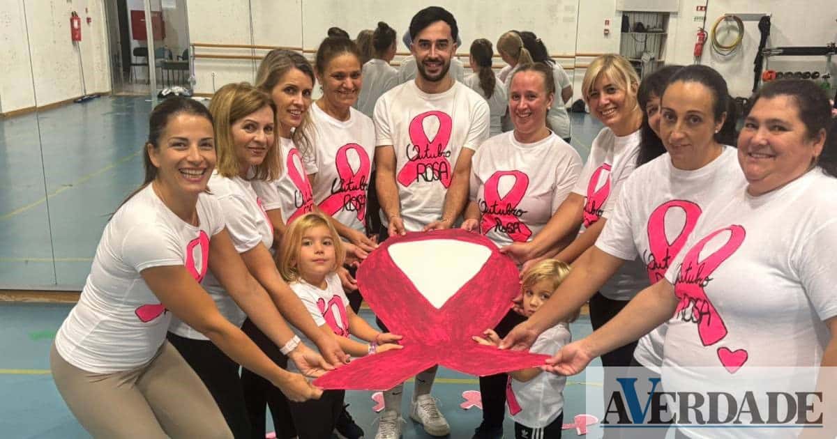 Vivafitness e Escola de Natação Municipal uniram-se ao "Outubro Rosa" em Baião