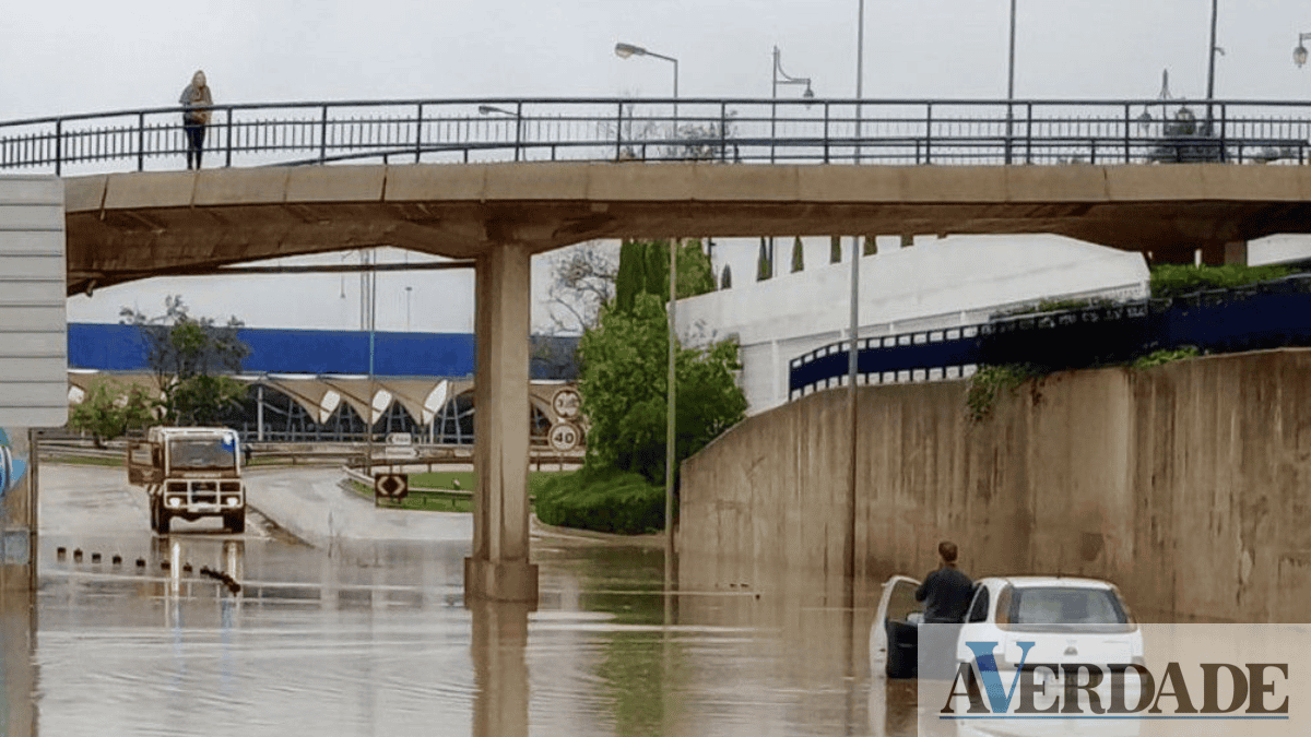 "Gota fria" chegou a Portugal, mas não afeta região. Sul marcado por inundações e trovoada