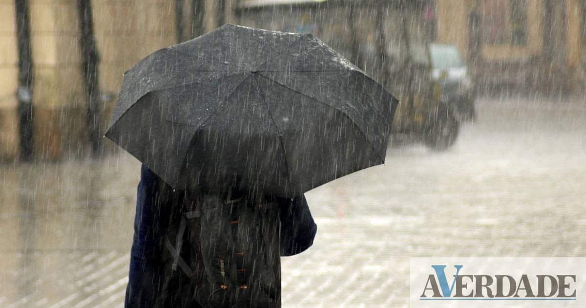 Chuva está de regresso e coloca região sob aviso amarelo