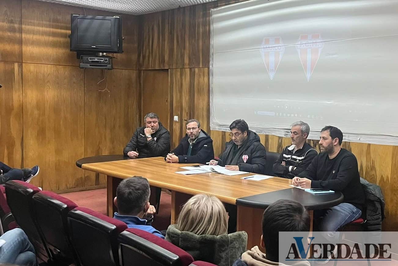 Sócios da AD Marco 09 aprovam regresso ao nome e emblema original do FC Marco