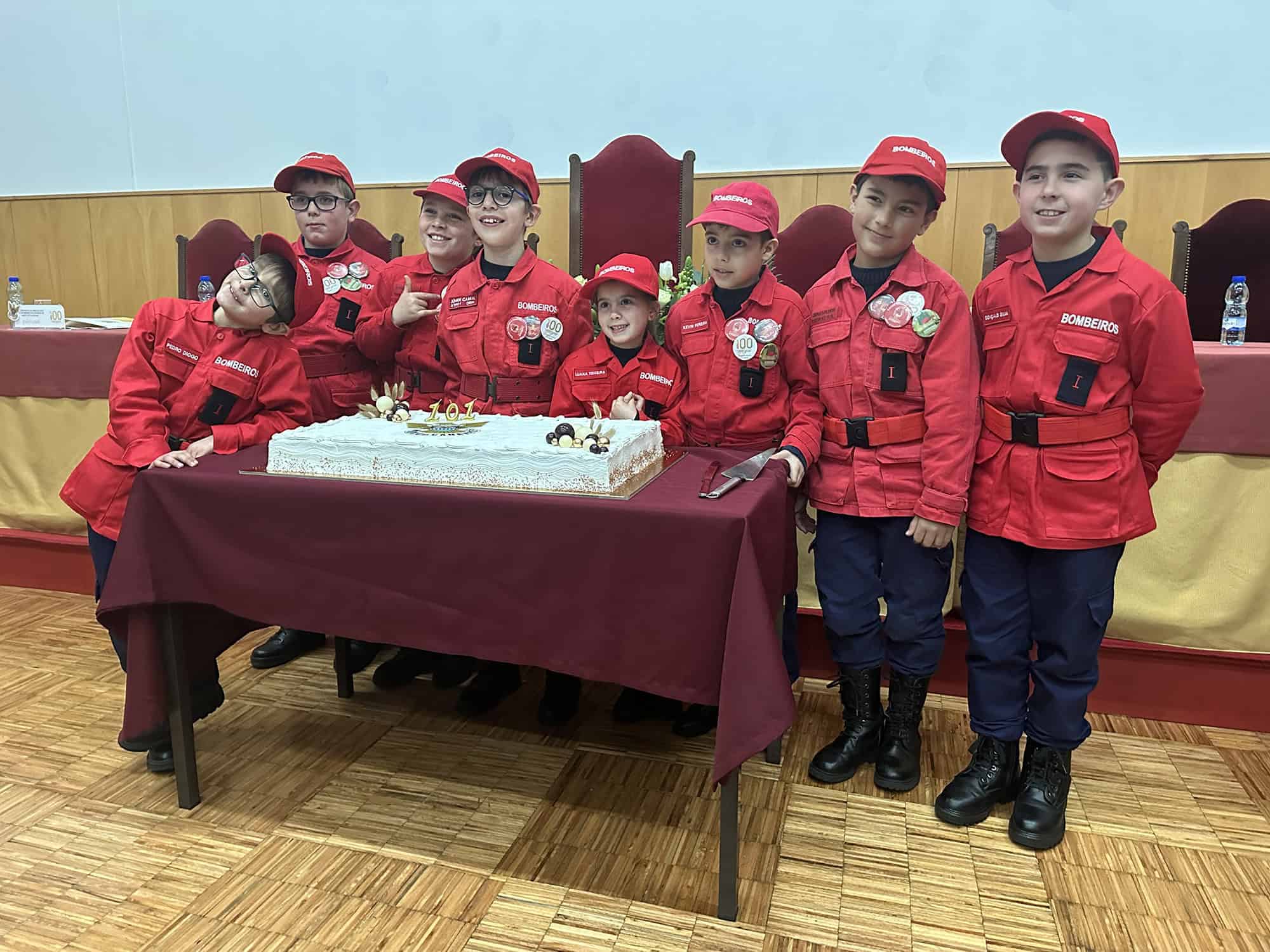 Bombeiros de Marco de Canaveses assinalam 101 anos a salvar vidas com um apelo ao reforço de meios para o futuro
