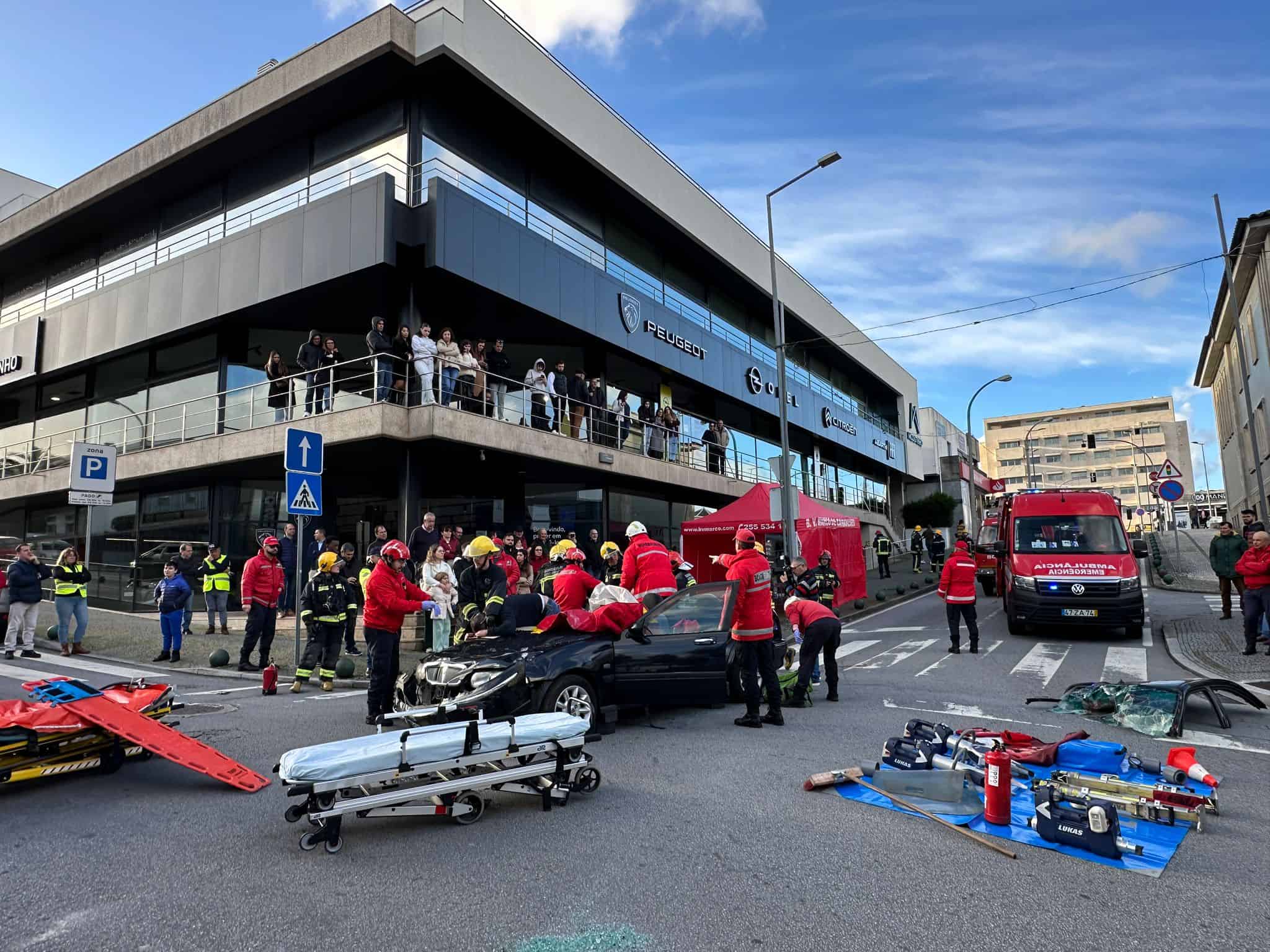 Bombeiros do Marco de Canaveses testam capacidades em simulacro na cidade
