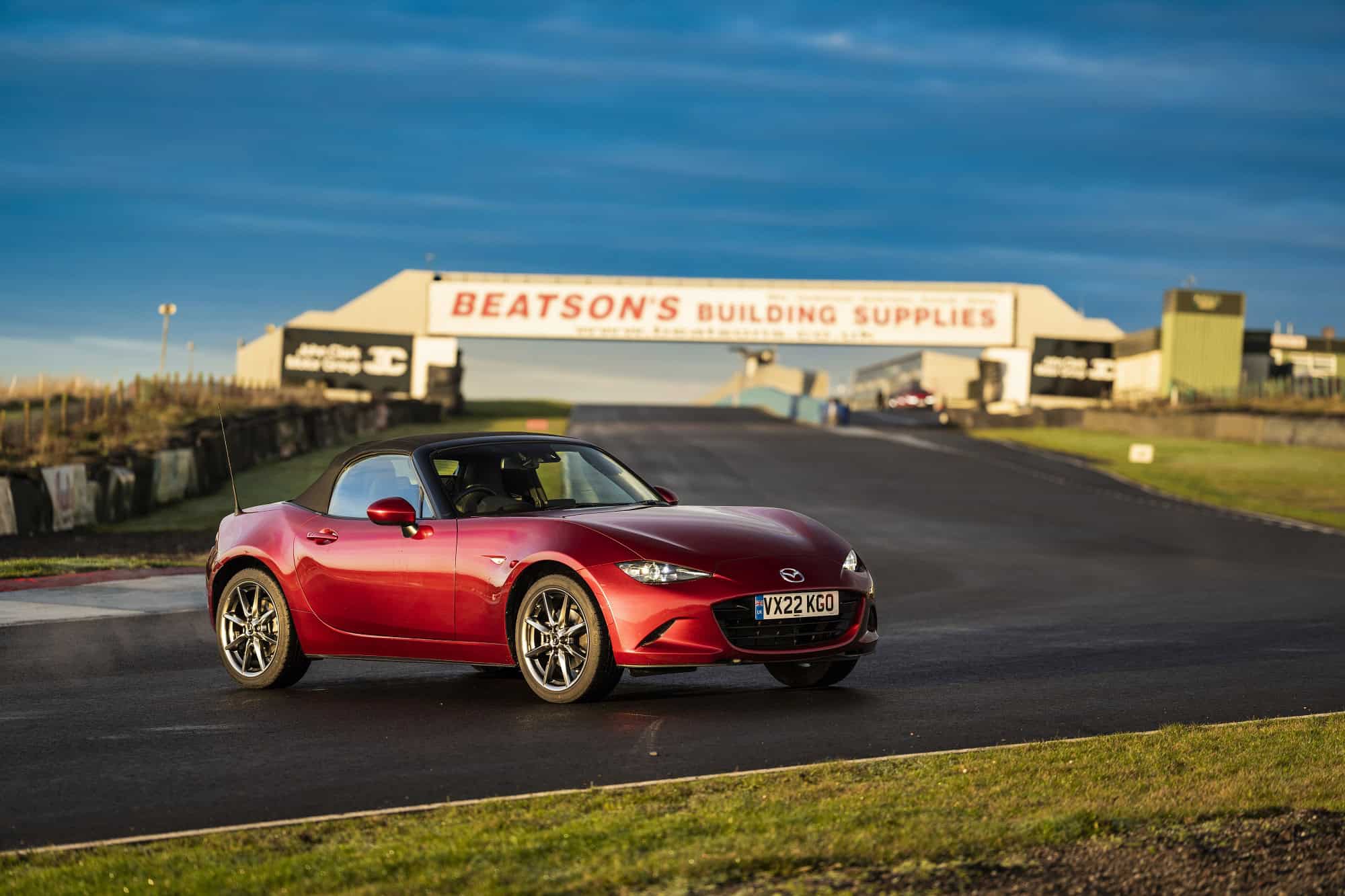 Mazda MX-5 recebe prémio de carreira e celebra 35 Anos de sucesso