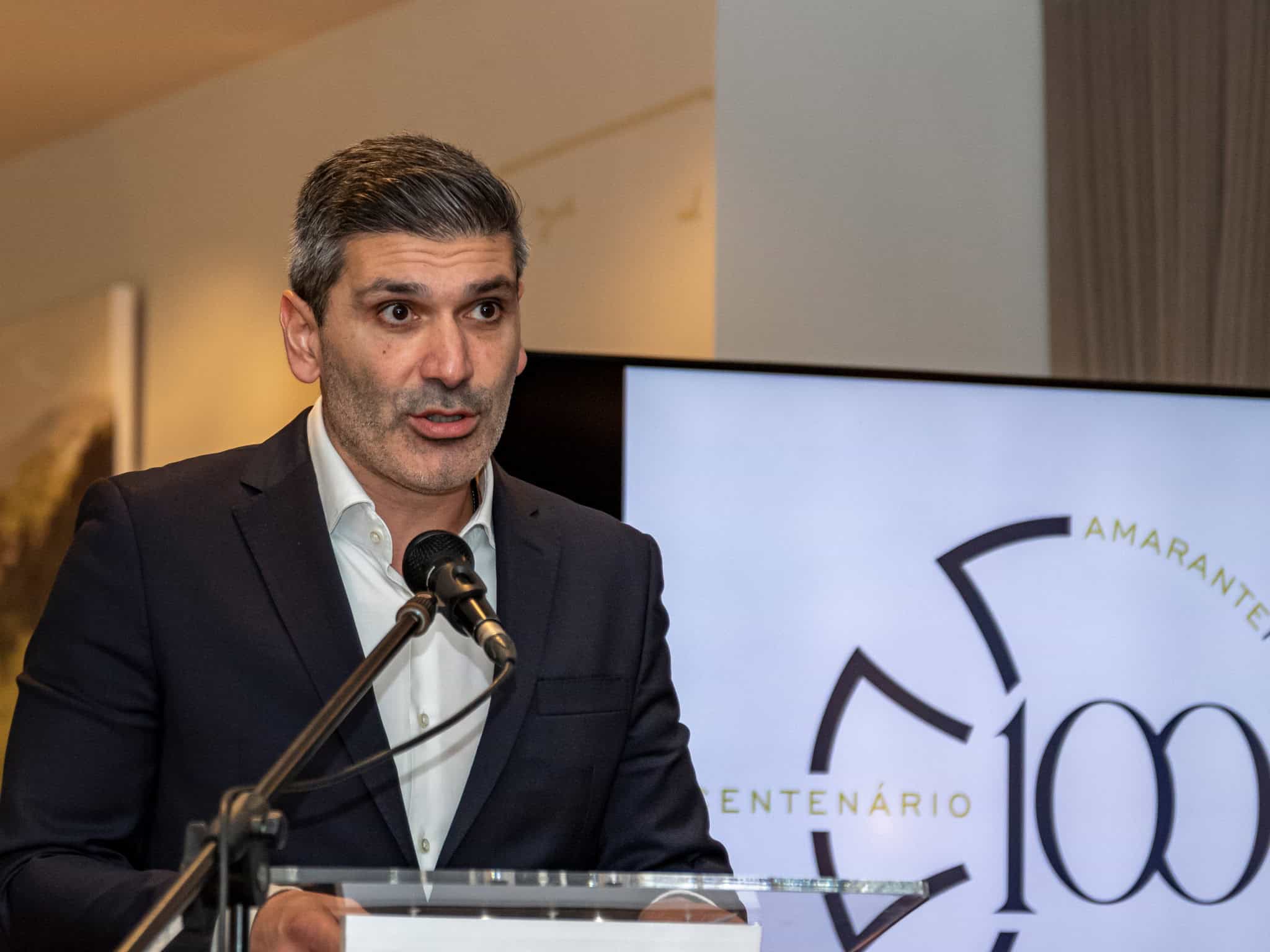 Presidente do Amarante FC diz que apuramento para o 'play-off' de subida à II Liga é fruto do "trabalho e dedicação"