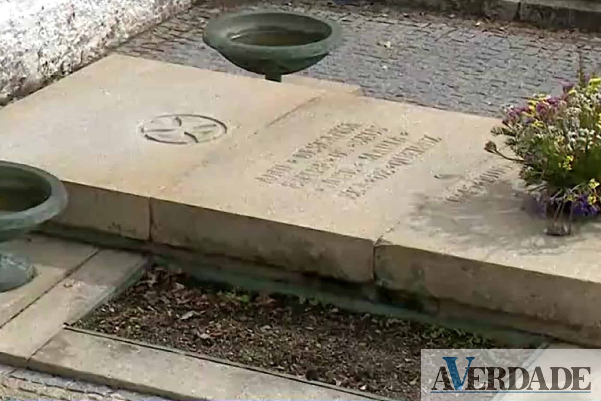 PSD Baião favorável às honras de panteão, mas contra transladação de Eça de Queiroz
