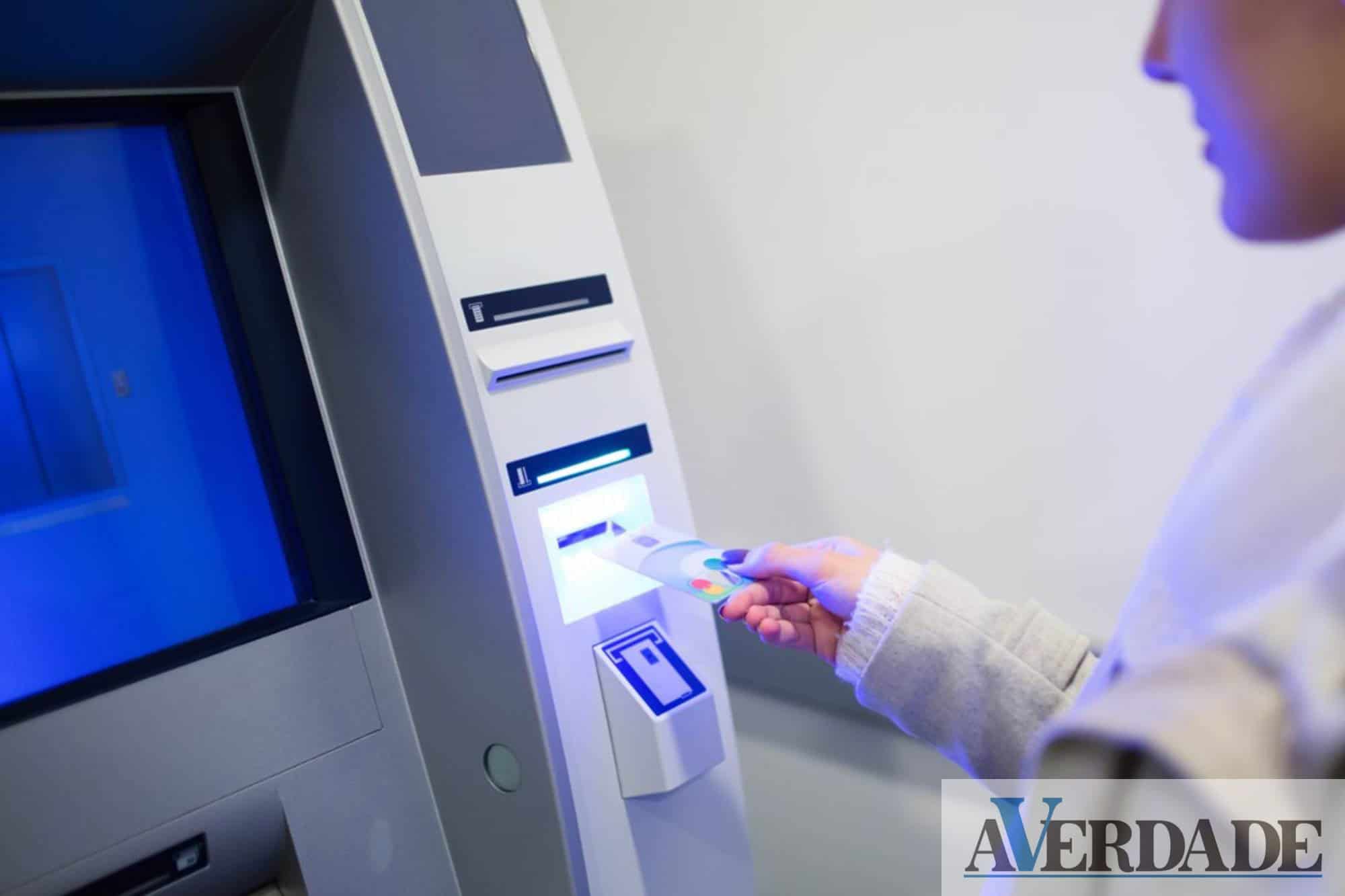 DECO: Transferências imediatas e novos custos em 2025