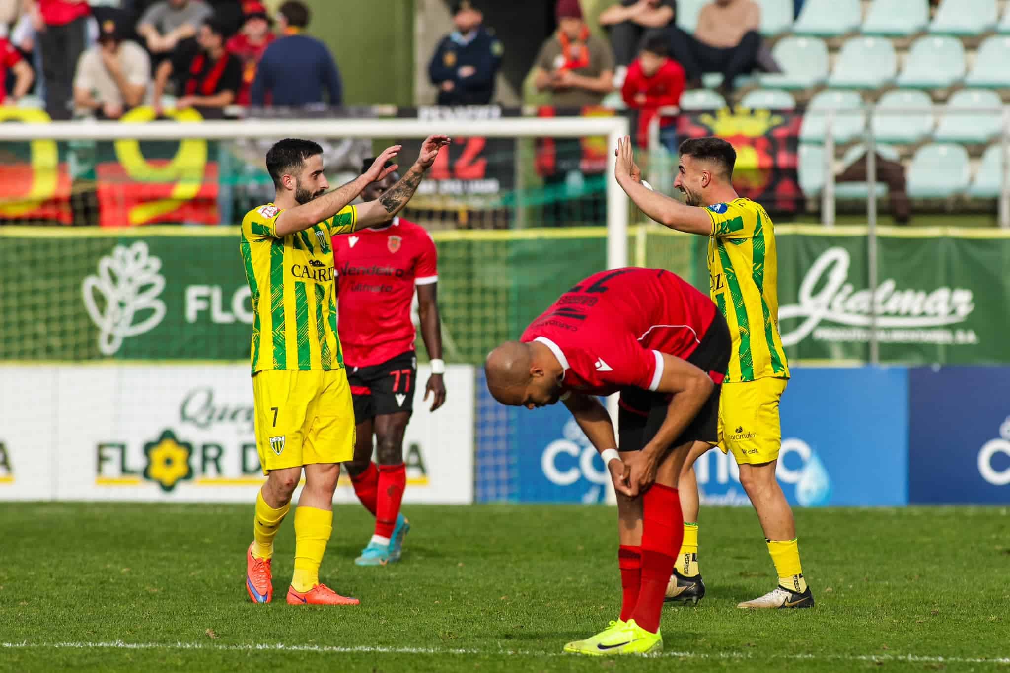 FC Penafiel perde em Tondela e cede lideran&ccedil;a na II Liga